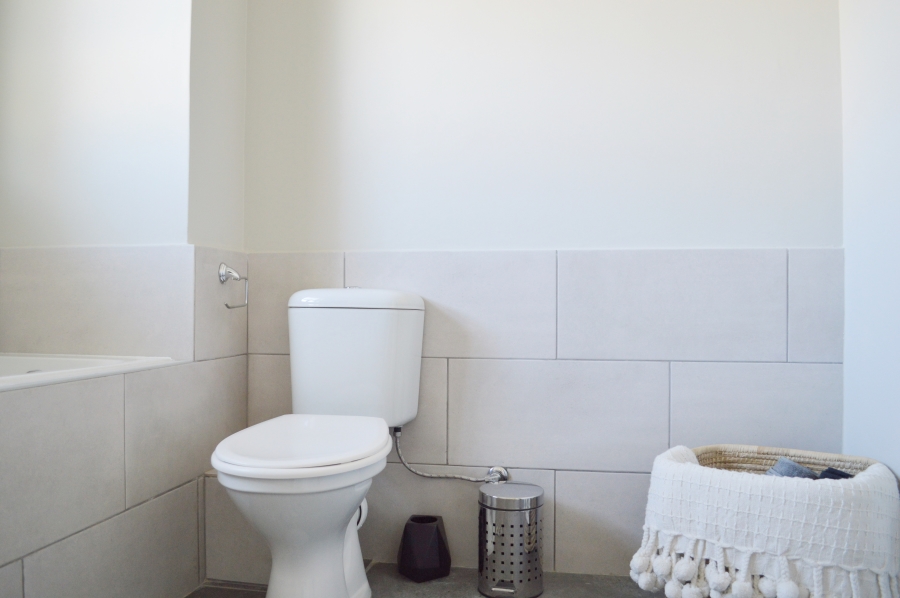 To Let 2 Bedroom Property for Rent in Haasendal Western Cape